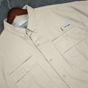 Columbia PFG Mens Large Tan Short Sleeve Fishing Shirt OmniShade Button Up